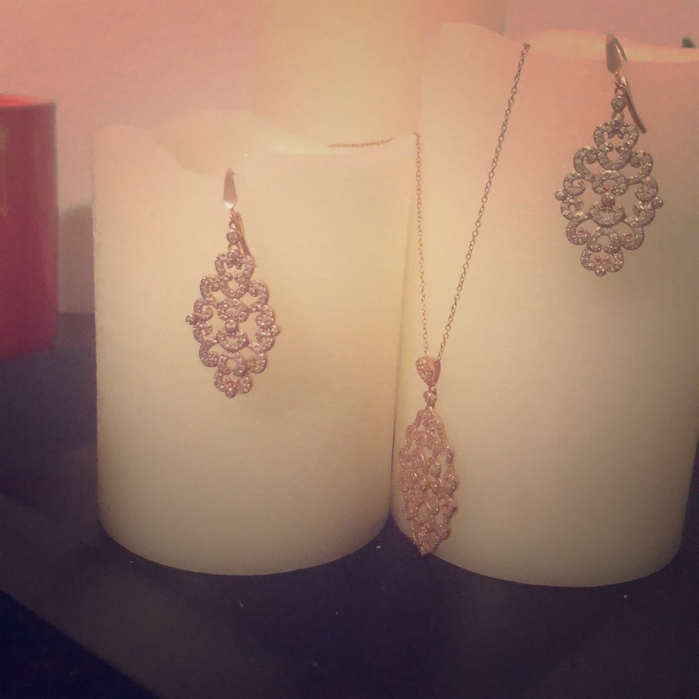 Rose Gold/Diamond Necklace and earrings